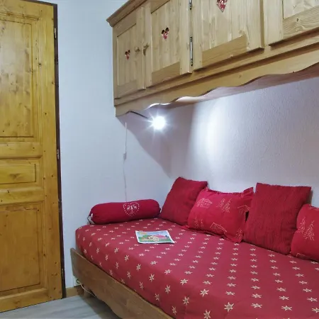 Daire Les Chamois By Interhome Les Houches